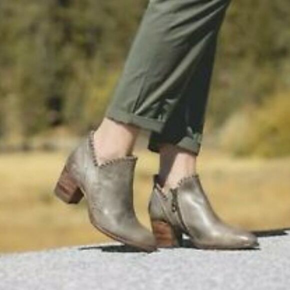 NWT Bed Stu Taupe Brown Ankle Booties Boots - Picture 4 of 9